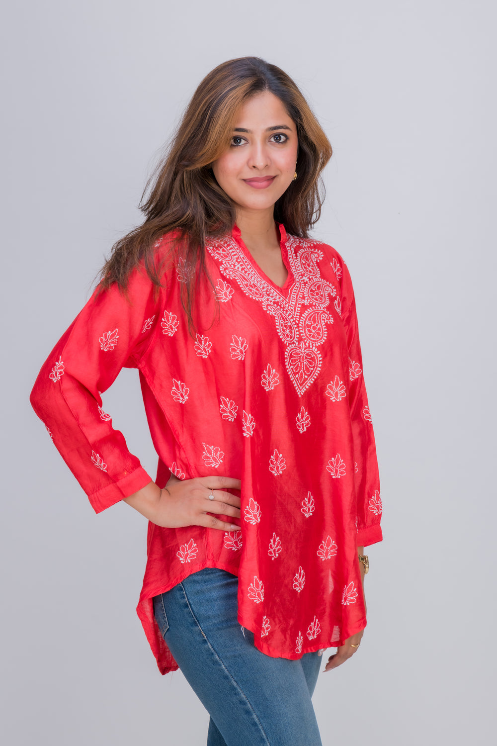 MUSLIN SHORT (white thread)