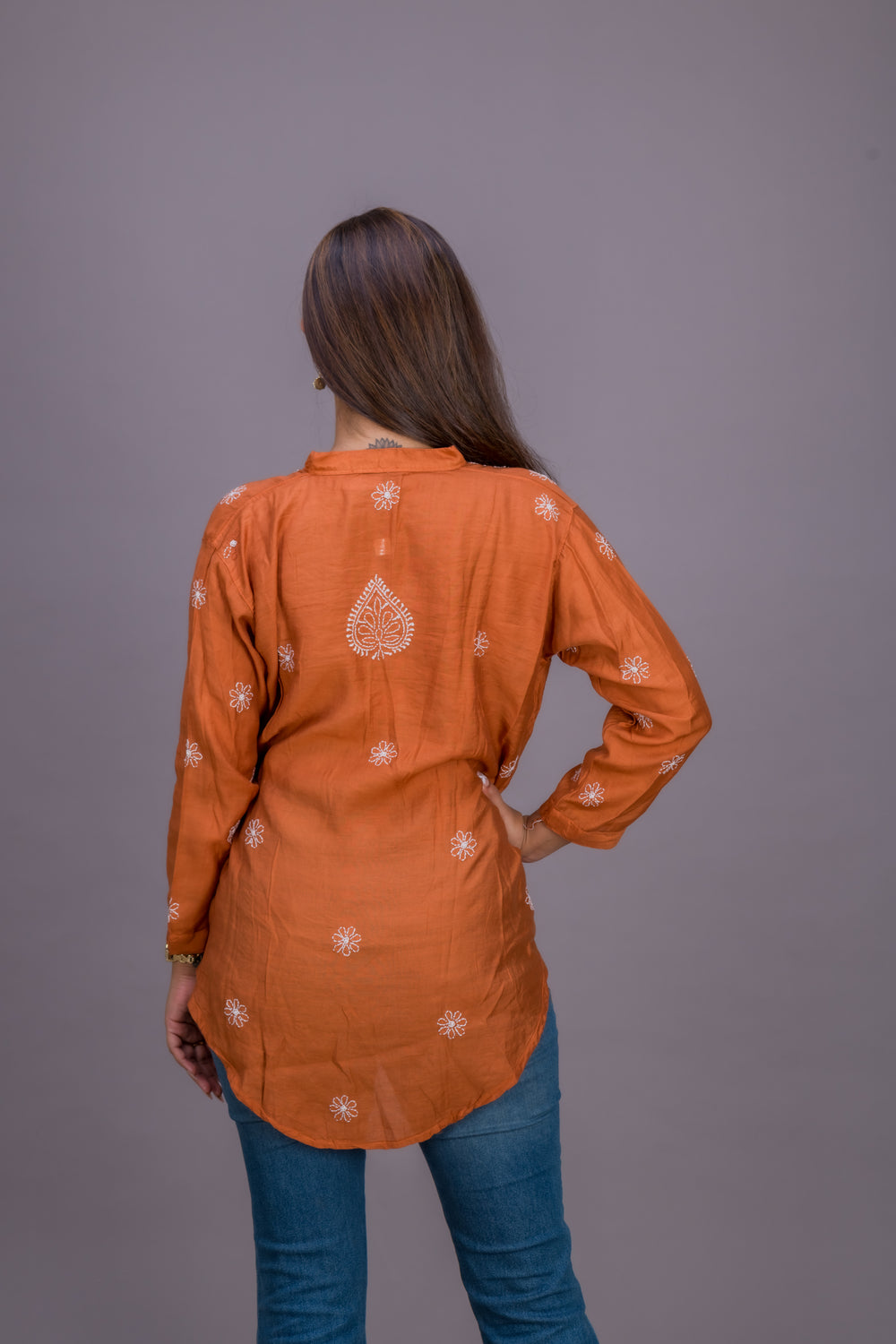 MUSLIN SHORT (white thread)