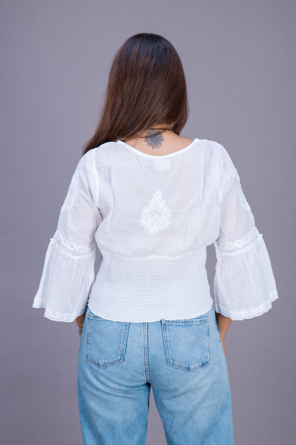 WHITE SHORT TOP ELASTIC